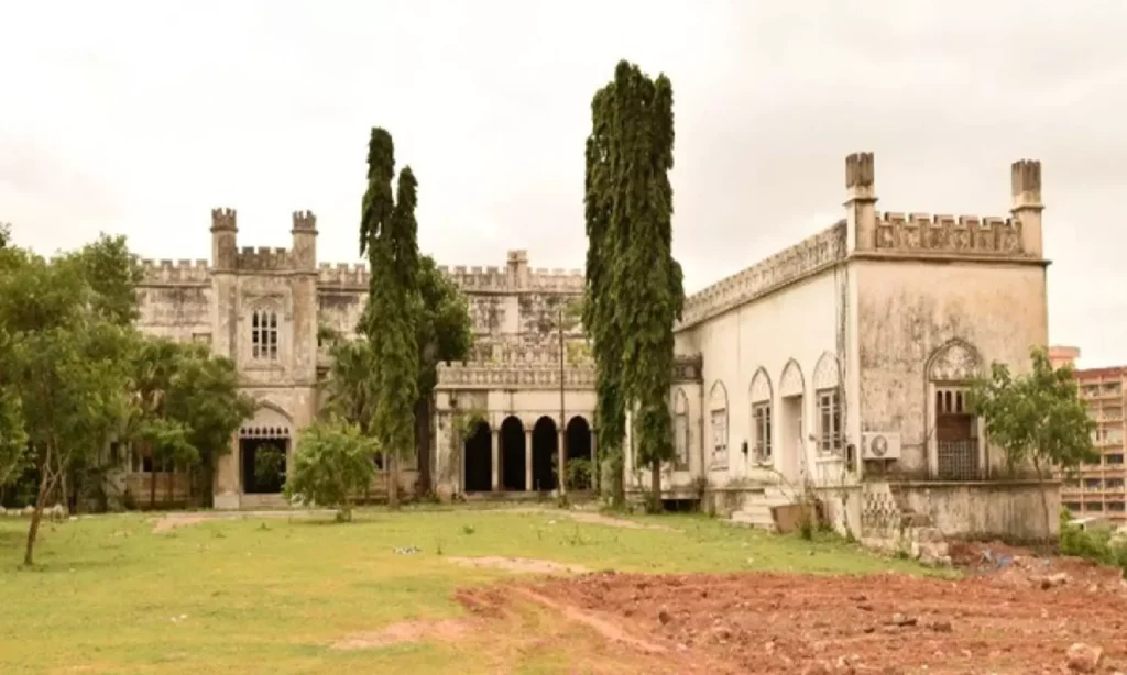 Hill Fort Palace
Top 10 Palaces in Hyderabad,