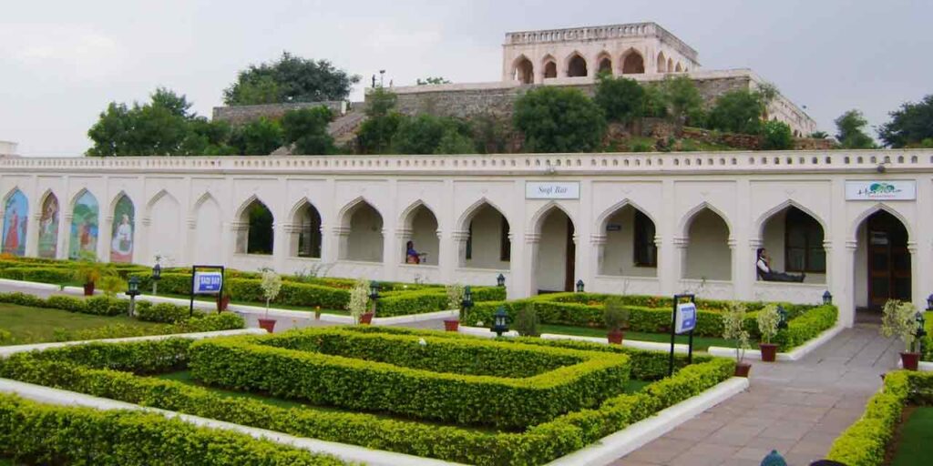 Taramati Baradari
Top 10 Palaces in Hyderabad,